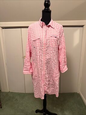 Vineyard vines dress.